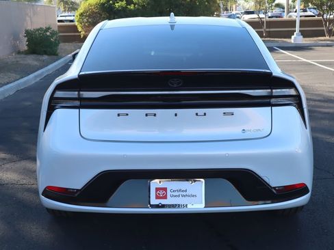 Certified 2025 Toyota Prius Plug-In Hybrid image 6