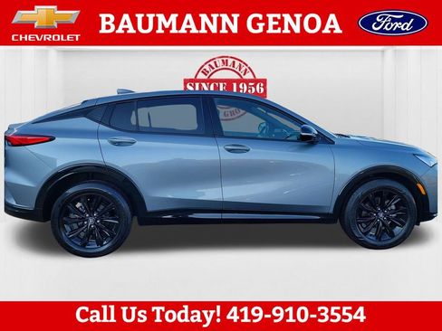 Used 2024 Buick Envista Sport Touring w/ Convenience I Package FWD image 4