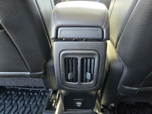 Used 2021 Jeep Compass Latitude FWD image 12