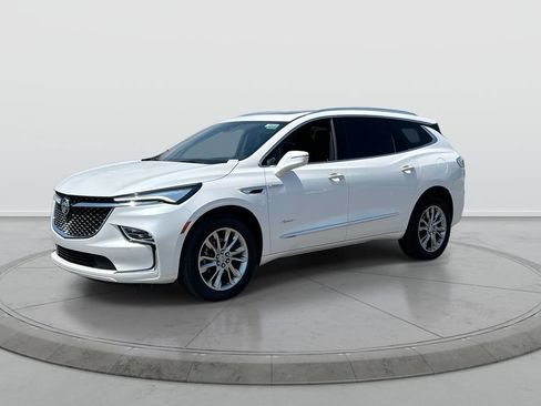 Used 2024 Buick Enclave Avenir w/ Avenir Technology Package FWD image 4