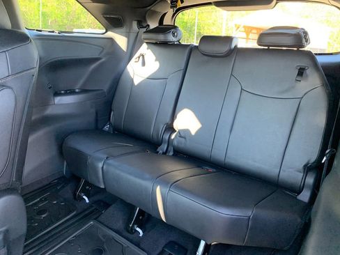 New 2026 Toyota Sienna XLE Woodland Edition AWD/4WD image 17