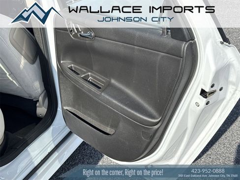 Used 2014 Chevrolet Impala LT w/ LT Sunroof Package image 41