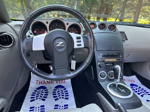 Used 2005 Nissan 350Z Touring image 40