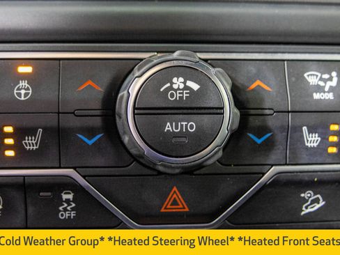 Used 2018 Jeep Wrangler Unlimited Rubicon w/ Cold Weather Group AWD/4WD image 8