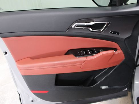 Used 2025 Kia Sportage SX FWD image 18