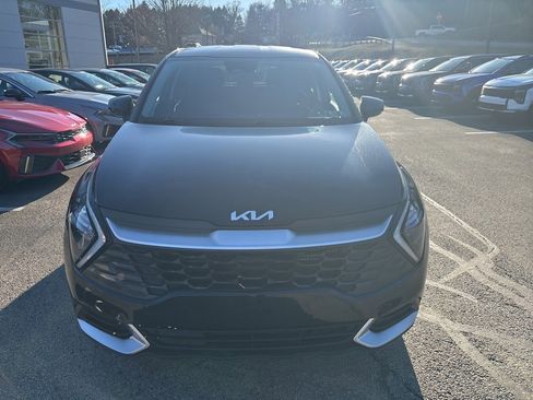 Certified 2023 Kia Sportage LX image 2