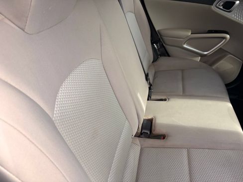 Used 2023 Kia Soul LX w/ LX Technology Package FWD image 14