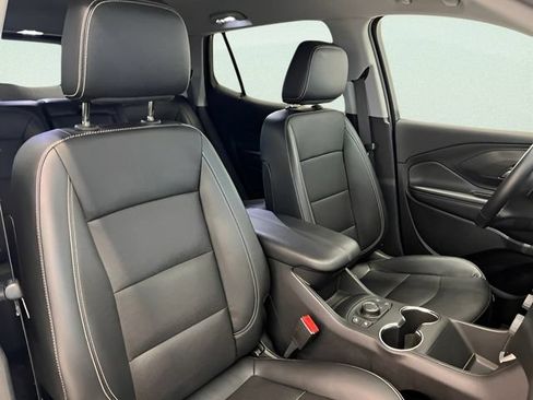 Used 2023 GMC Terrain SLT AWD/4WD image 14