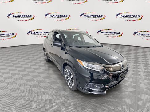 Used 2019 Honda HR-V Sport image 2