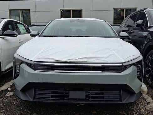 Certified 2026 Kia K4 LXS image 2