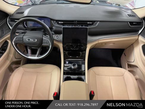 Used 2021 Jeep Grand Cherokee L Limited AWD/4WD image 49