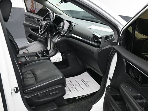 Used 2023 Honda Odyssey Elite image 14