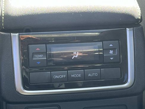 Used 2024 Subaru Ascent Onyx Edition image 17