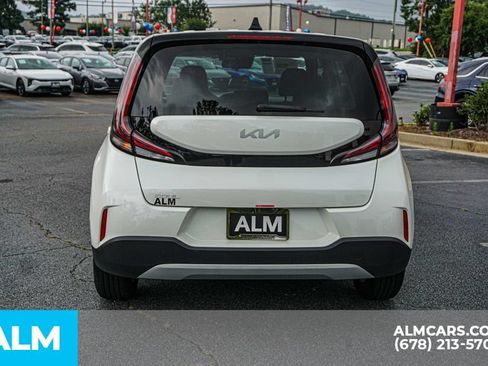 Used 2025 Kia Soul LX w/ LX Technology Package FWD image 10