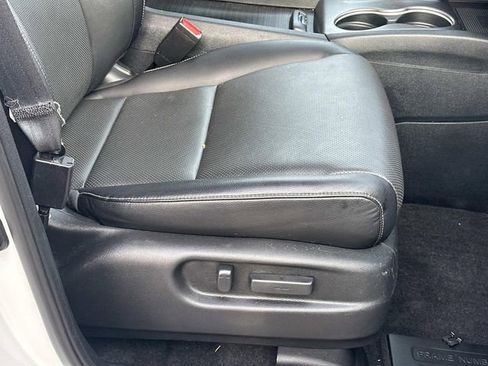 Used 2023 Honda Ridgeline RTL-E image 11