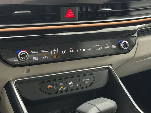 New 2026 Kia Carnival SX Prestige image 27