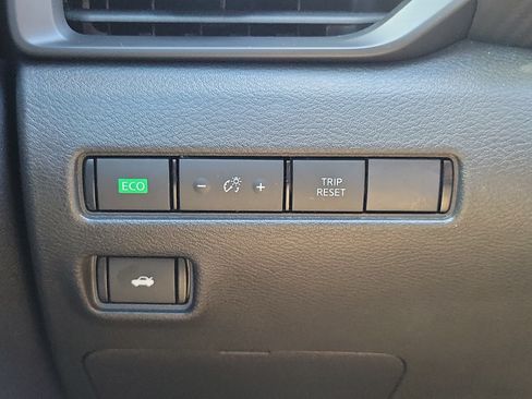 Used 2024 Nissan Sentra S FWD image 22