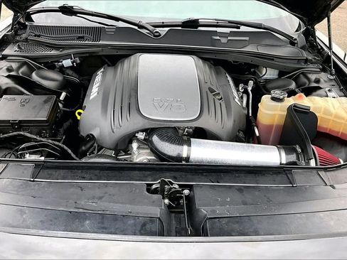 Used 2021 Dodge Challenger R/T image 9