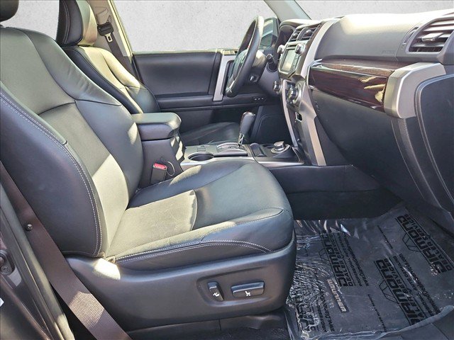 Used 2018 Toyota 4Runner Limited AWD/4WD image 22