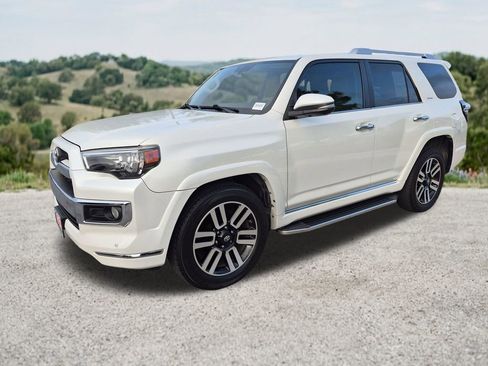 Used 2016 Toyota 4Runner Limited RWD image 3