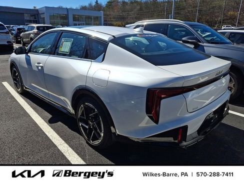 Certified 2025 Kia K4 GT-Line w/ GT-Line Premium Package FWD image 8