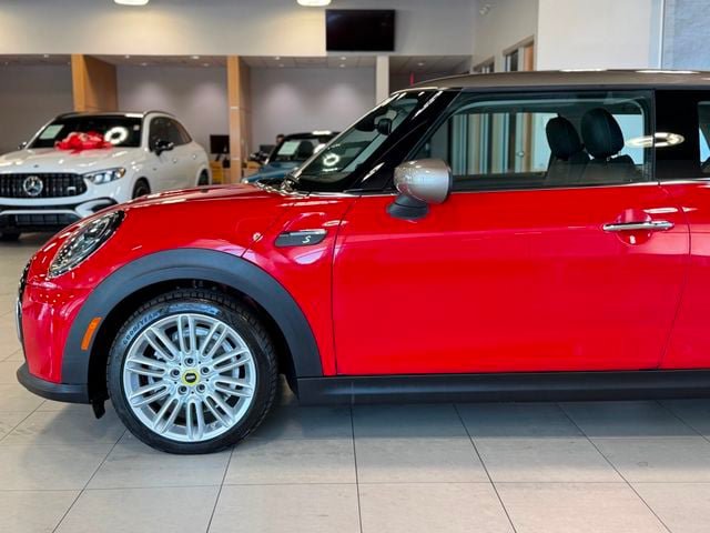 Used 2024 MINI Cooper SE FWD image 8