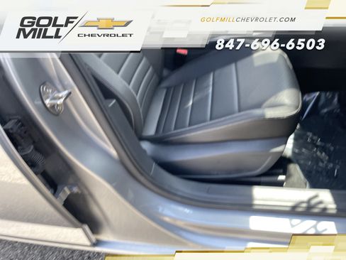 Used 2024 Volkswagen Jetta SE FWD image 30