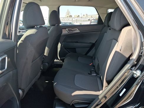 New 2026 Kia Sportage LX w/ LX Convenience Package AWD/4WD image 6