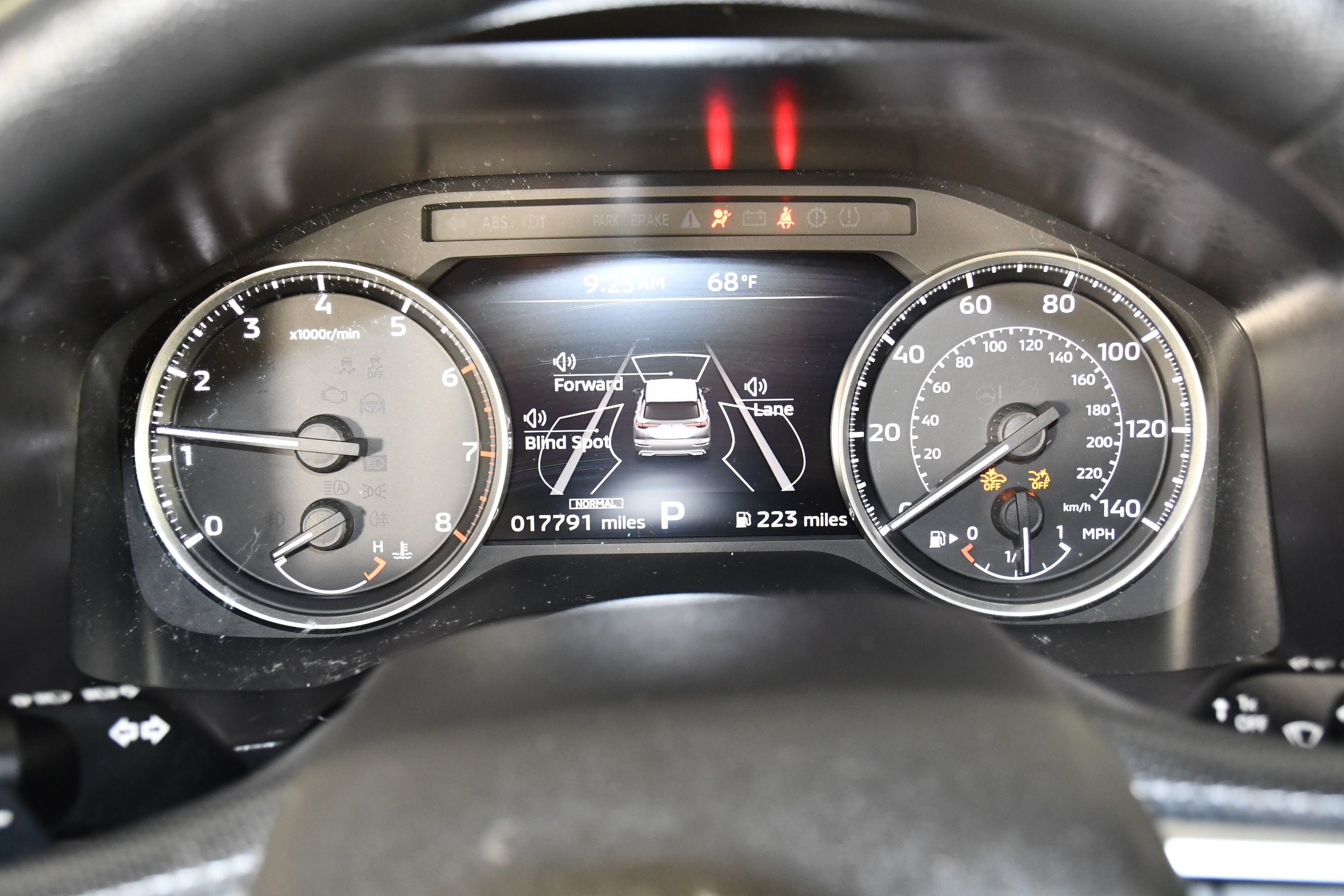 Used 2025 Mitsubishi Outlander ES FWD image 10