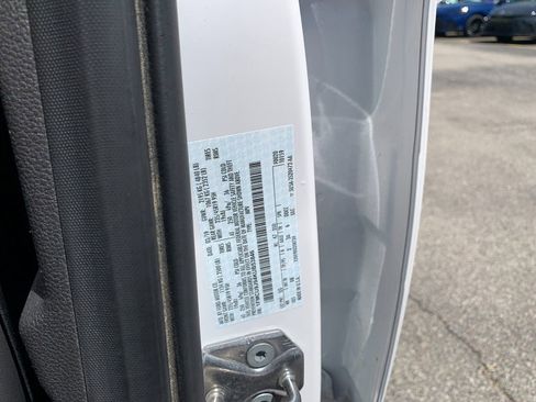 Used 2019 Ford Escape Titanium AWD/4WD image 36