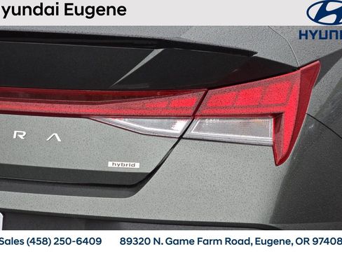 New 2025 Hyundai Elantra SEL image 28