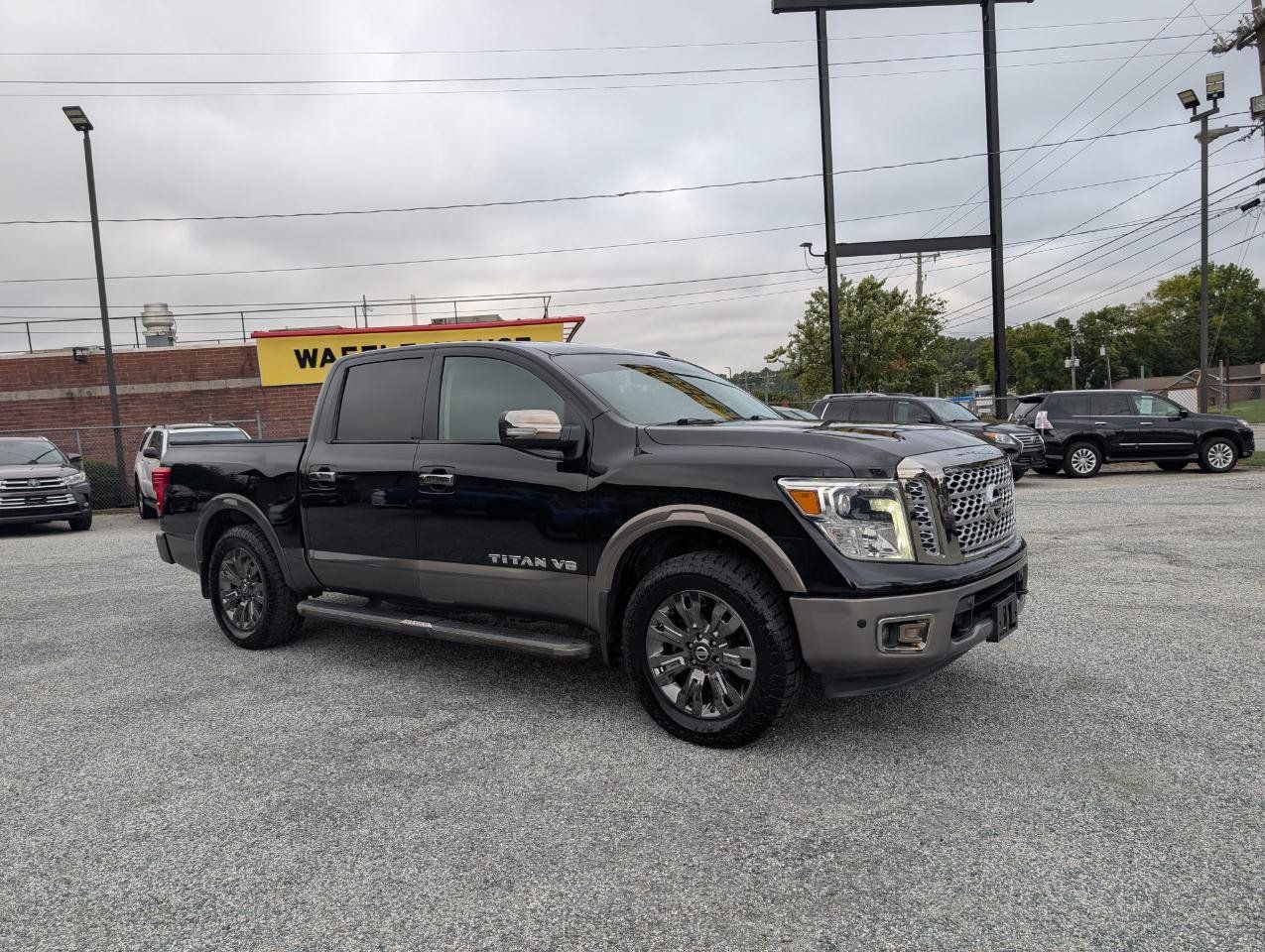 Used 2018 Nissan Titan Platinum Reserve w/ Platinum Utility Package RWD image 3
