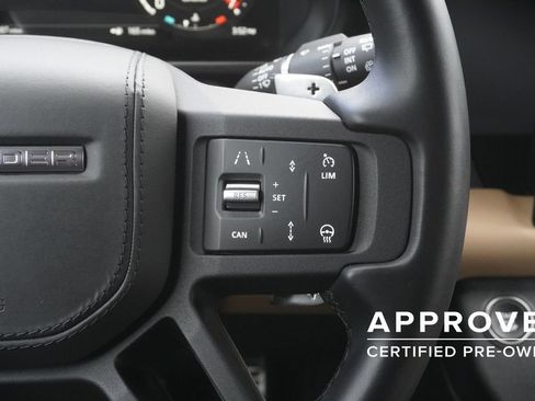 Used 2025 Land Rover Defender 110 V8 AWD/4WD image 13