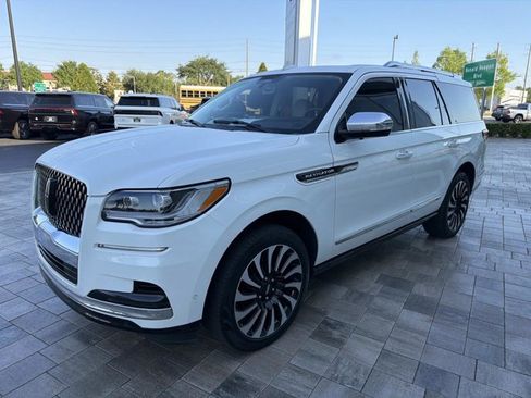 Certified 2023 Lincoln Navigator Black Label AWD/4WD image 6