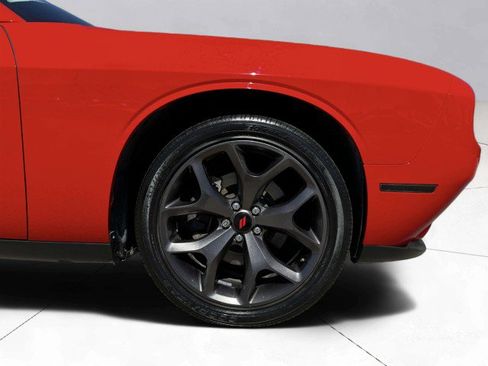 Used 2019 Dodge Challenger SXT w/ Plus Package image 47
