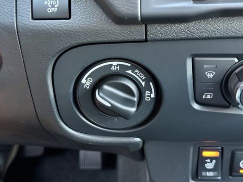 New 2026 Nissan Frontier SV AWD/4WD image 29