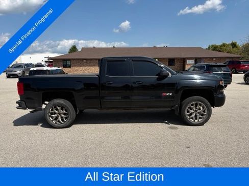 Used 2018 Chevrolet Silverado 1500 LT w/ Midnight Edition AWD/4WD image 11