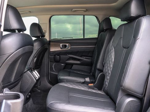 Used 2021 Kia Sorento SX Prestige AWD/4WD image 19