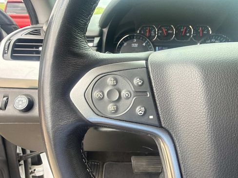 Used 2018 Chevrolet Suburban LT AWD/4WD image 30