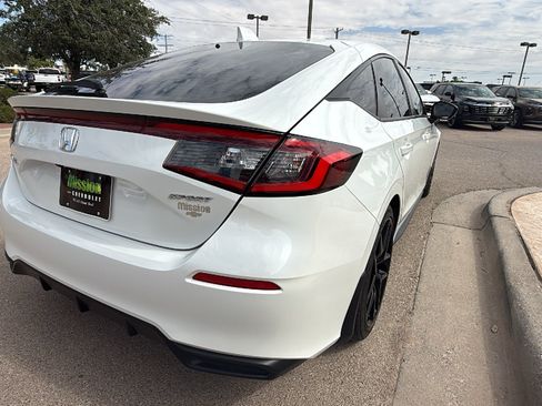 Used 2024 Honda Civic Sport image 7