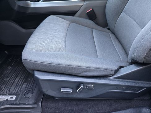 Certified 2021 Ford F150 XLT w/ Equipment Group 302A High image 18