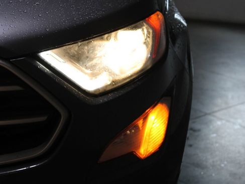 Used 2020 Ford EcoSport SE FWD image 50