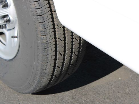 Used 2025 GMC Savana 2500 Extended w/ Driver Convenience Package image 30