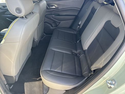 Used 2025 Chevrolet Trax ACTIV image 20