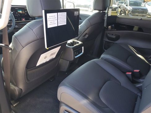 New 2026 Kia Carnival SX Prestige image 22