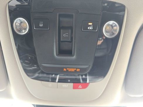 Used 2023 Kia Sorento SX image 30