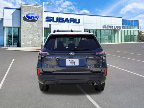 Certified 2025 Subaru Forester Premium image 5