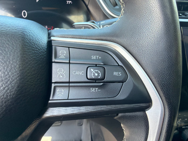 Used 2025 Jeep Grand Cherokee Laredo X w/ Luxury Tech Group I AWD/4WD image 32