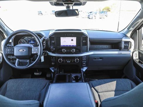 Used 2022 Ford F150 XL w/ Trailer Tow Package image 12