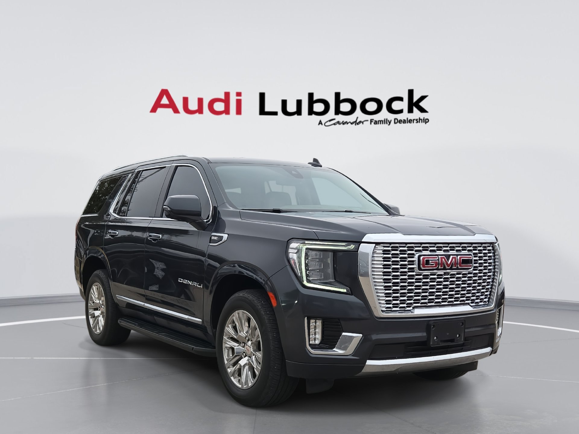 Used 2022 GMC Yukon Denali RWD image 1